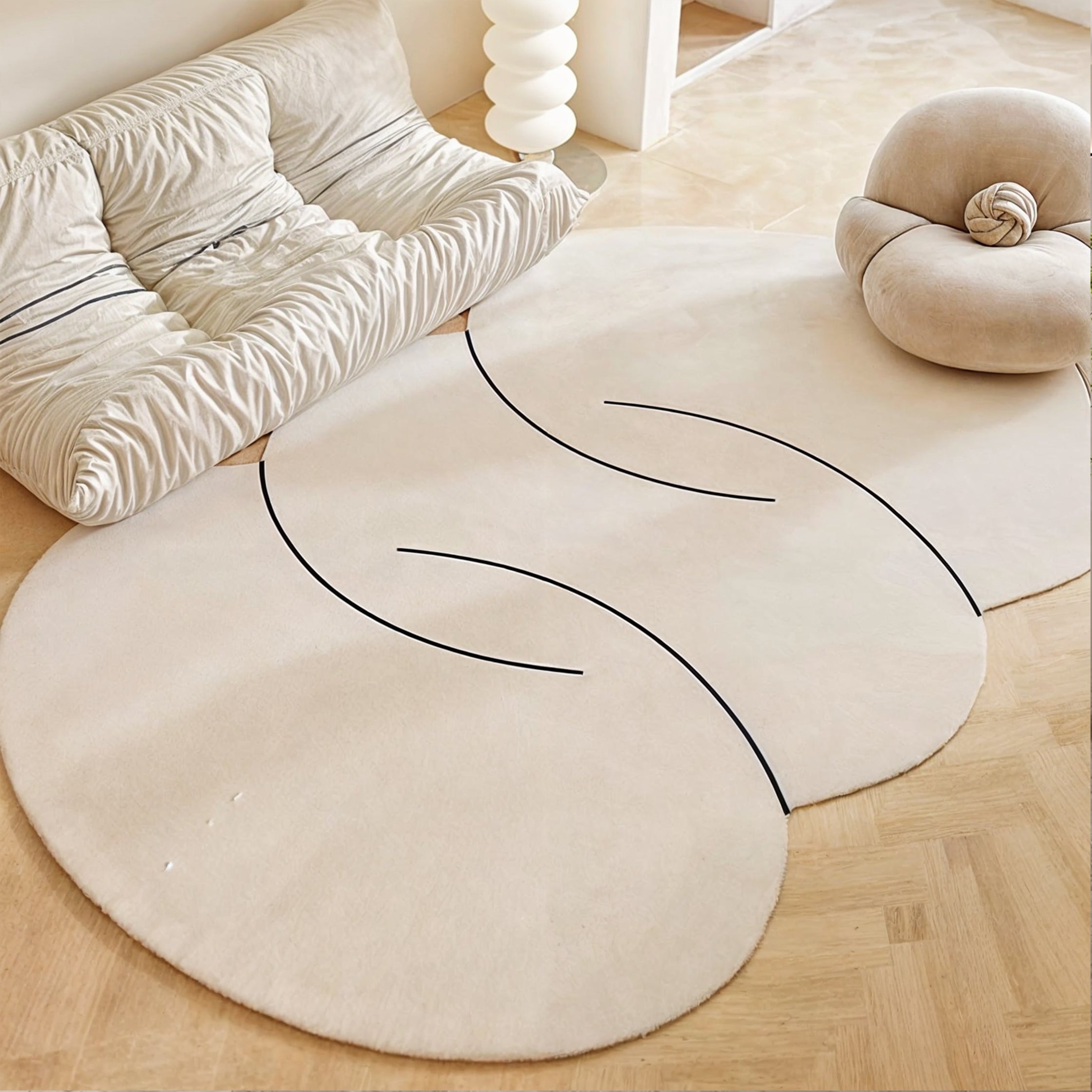 Woolly Waves – Minimalist Round Wool Rug with a Unique Shape