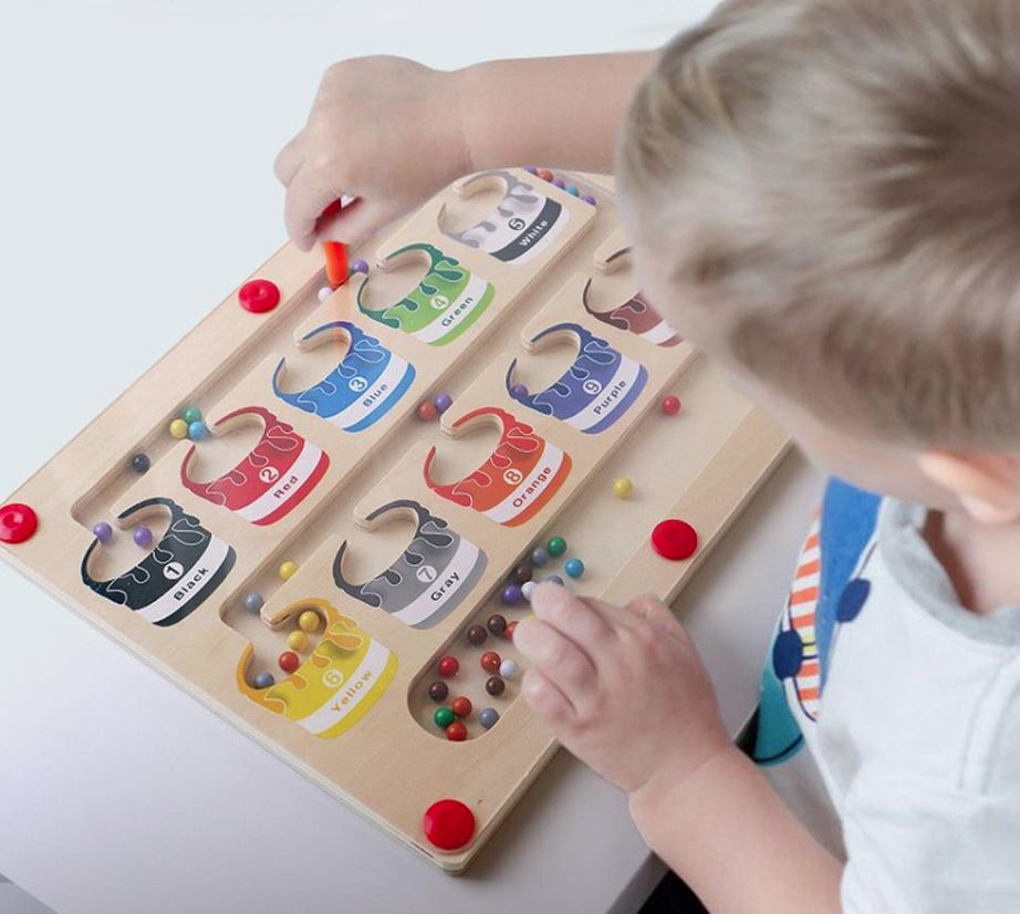 MagniTally – Playful Magnetic Counting Competition