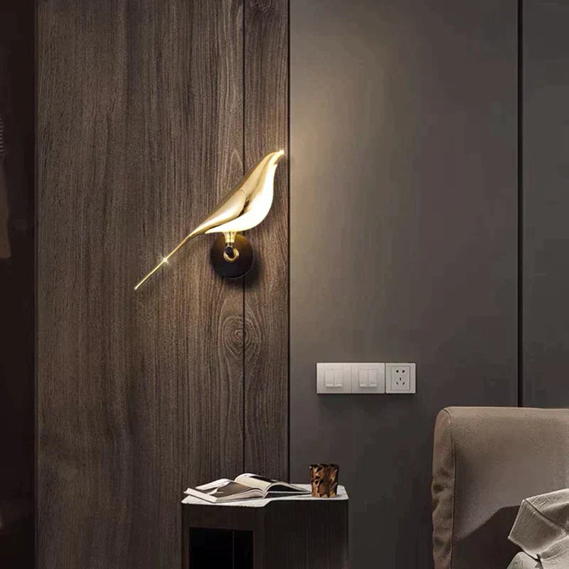 BirdGlow - Luxurious LED Bird Wall Lamp