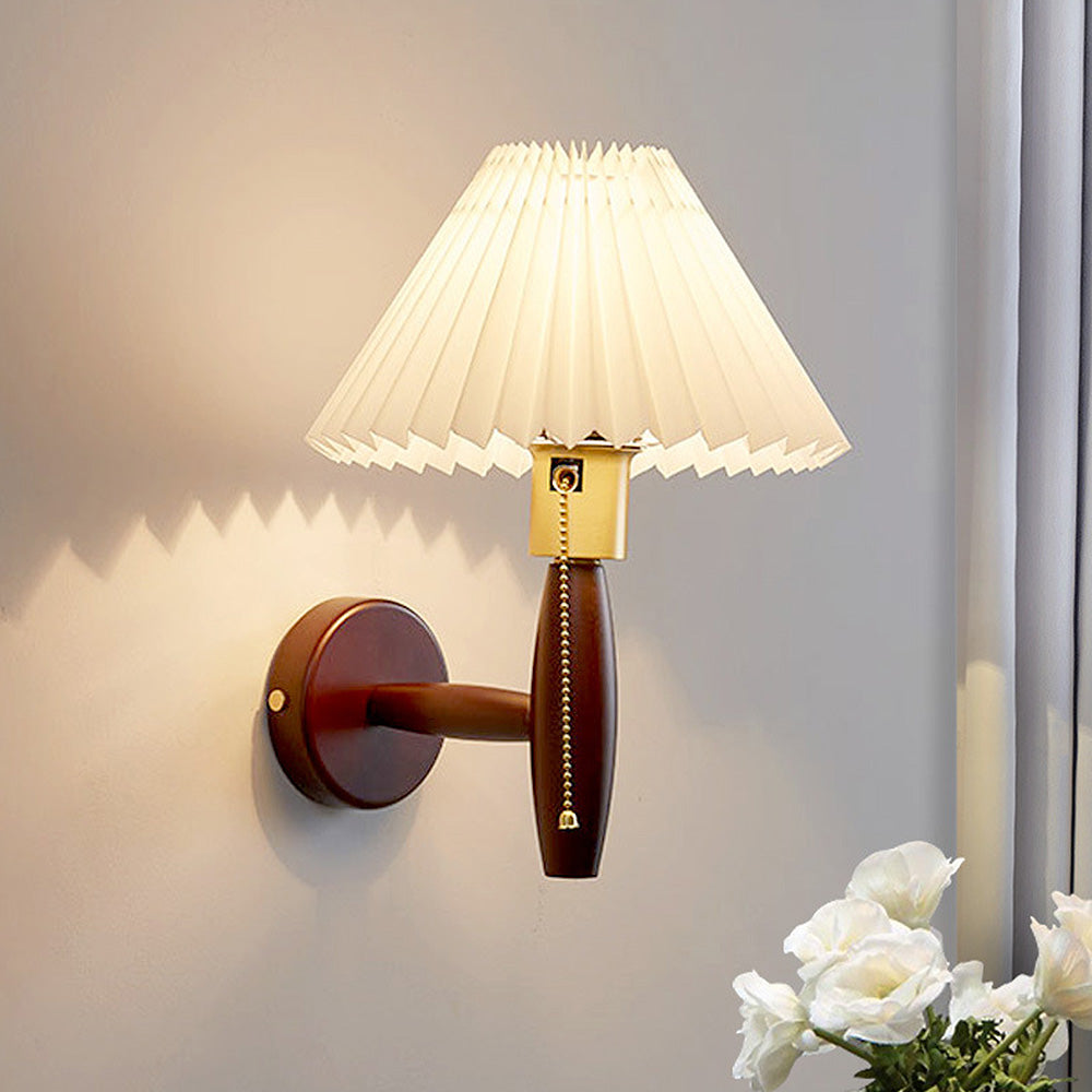 TimberGlow – Classic Wall Lamp in Walnut Wood
