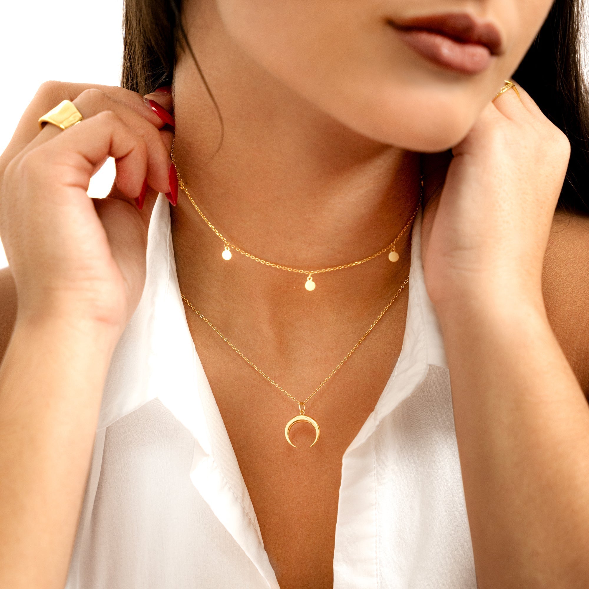 Elegant Aylin Necklace with Charming Small Circles