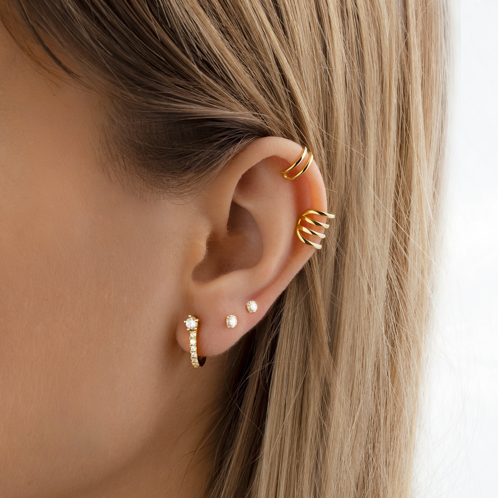 Livia Brilliant Earrings: Brighten Up Your Style with Elegance