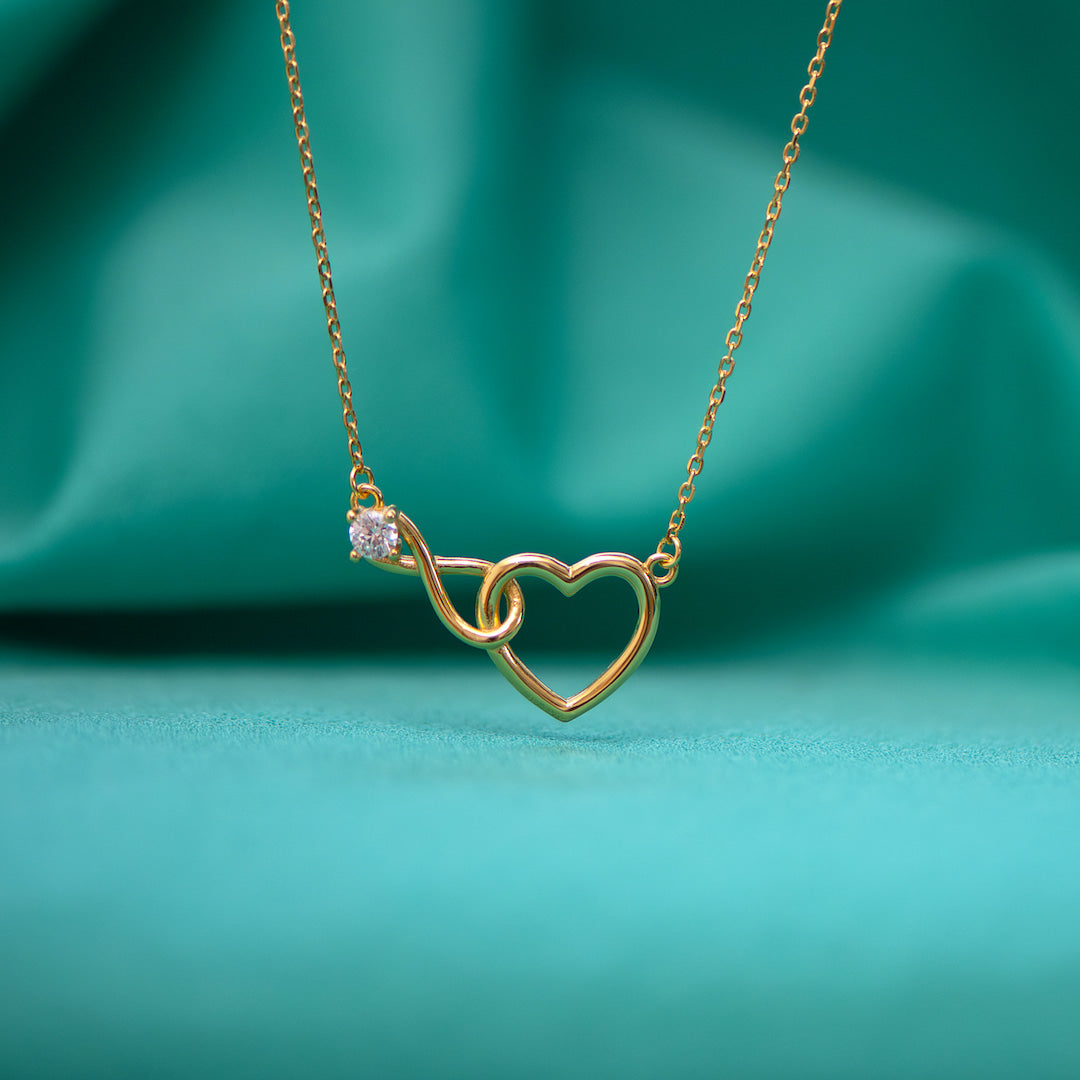 HeartBond Necklace – Timeless Jewelry of Connected Love