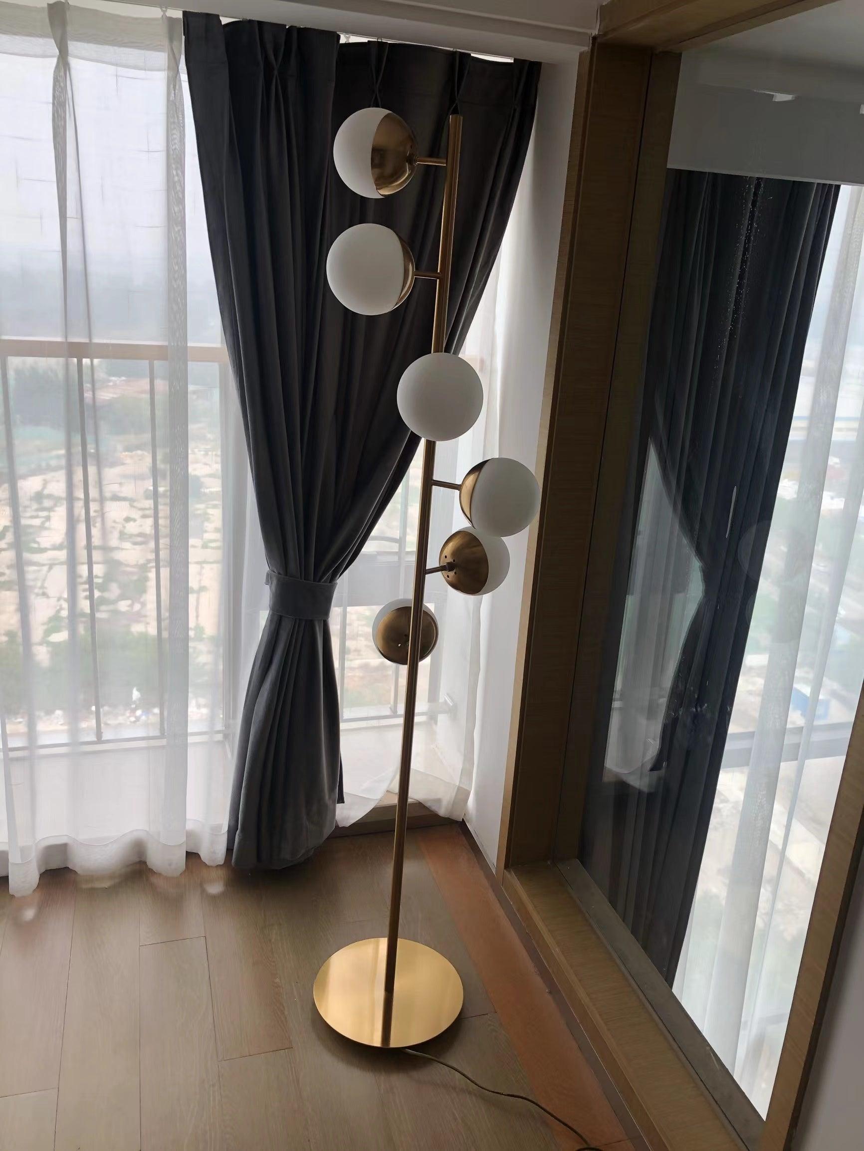 Doppler LED Floor Lamp - Retro Elegant LED Floor Lamp