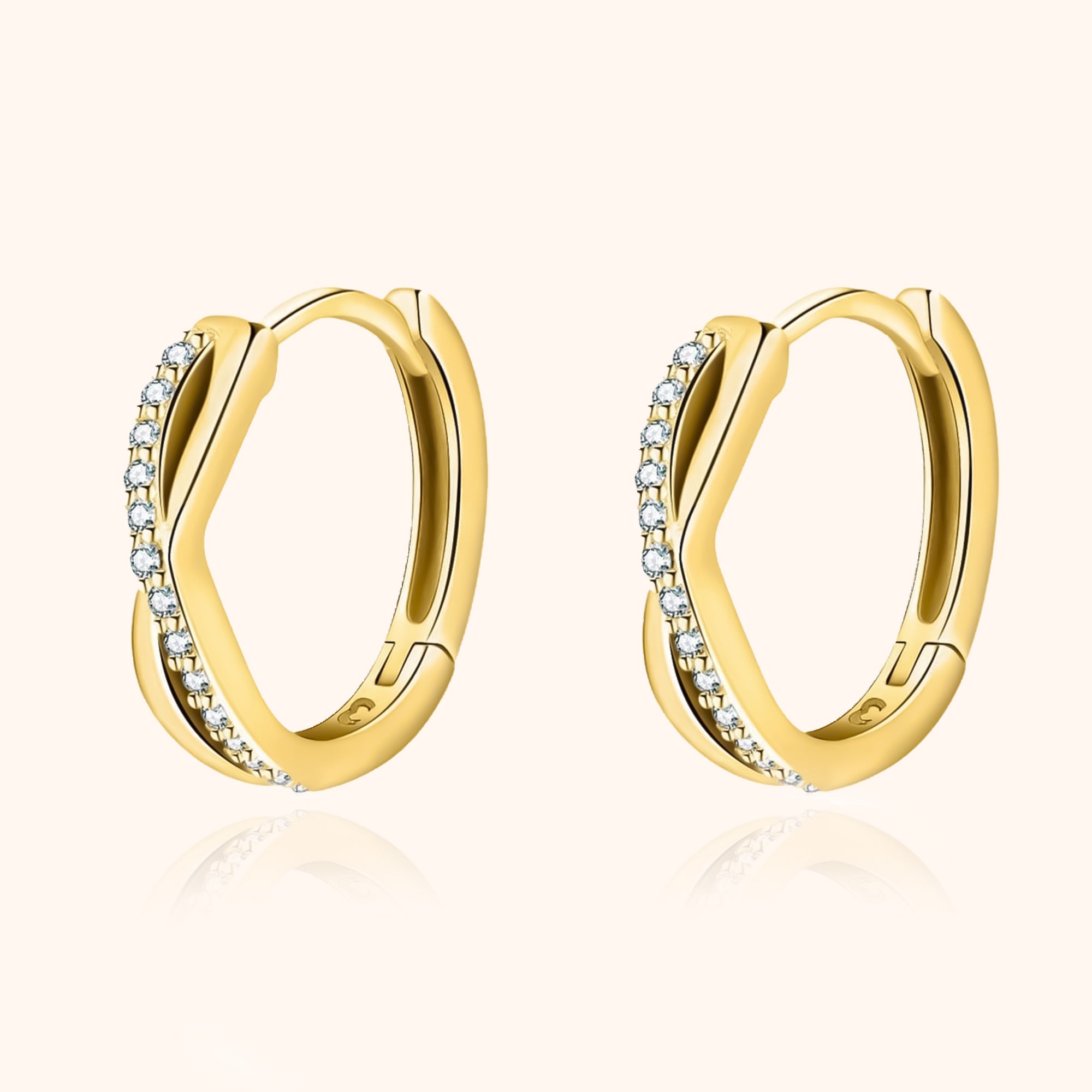 Sophia Cross Earrings – Elegance in every wearing style!
