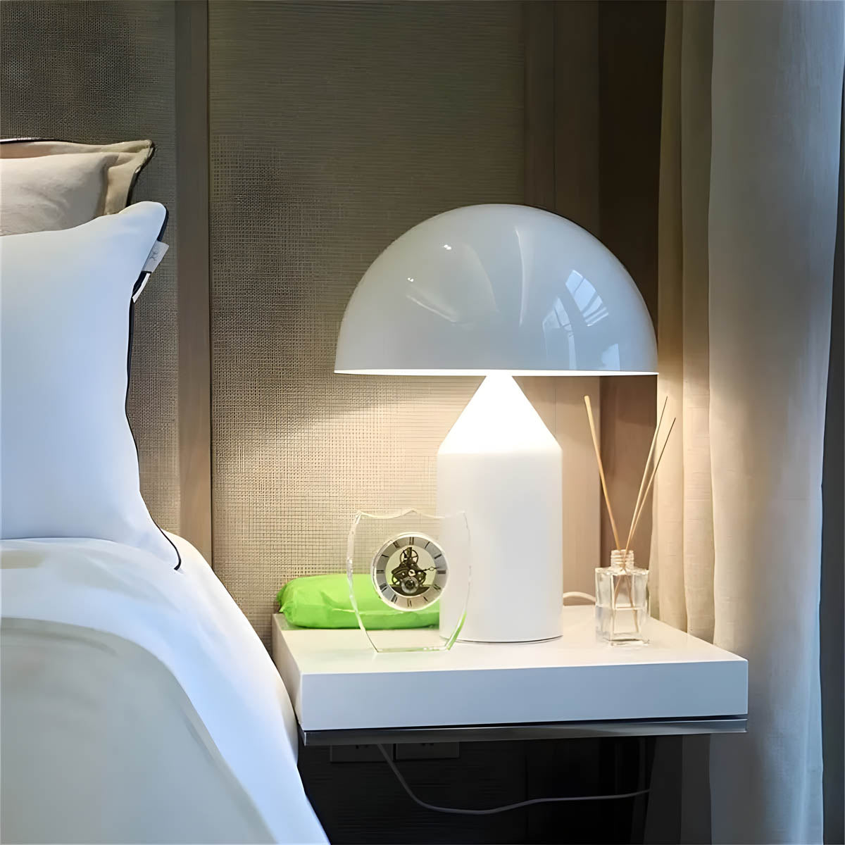 LuxeGlow Lamp - Stylish Ceiling Lamp for Any Room