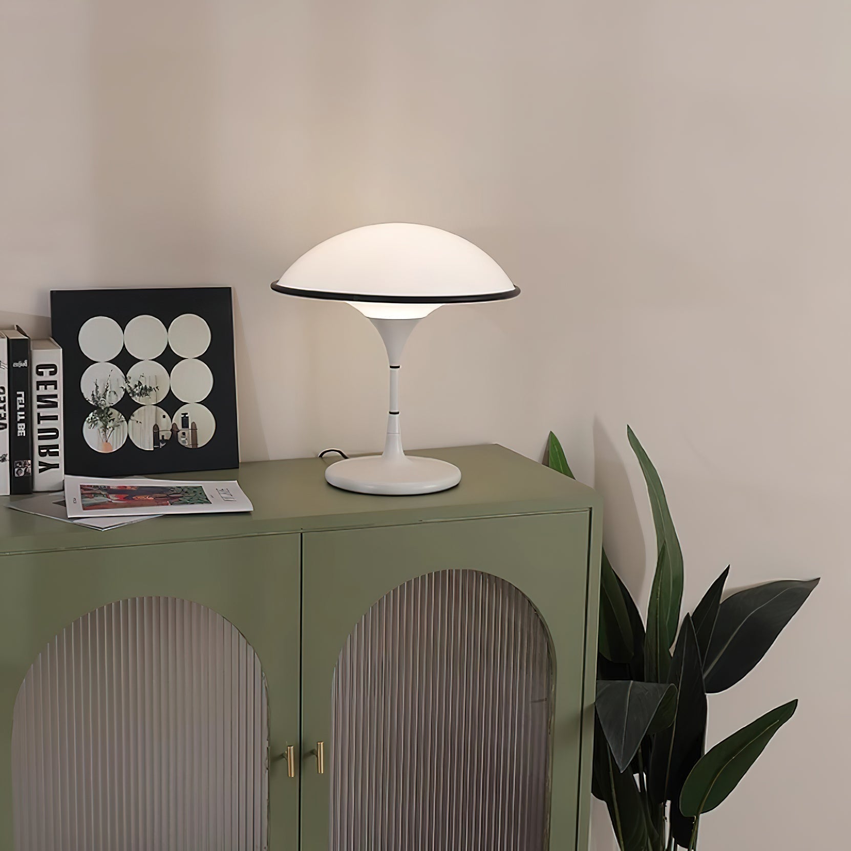 ArtistryGlow Table Lamp - Elegant Table Lamp for Atmospheric Lighting