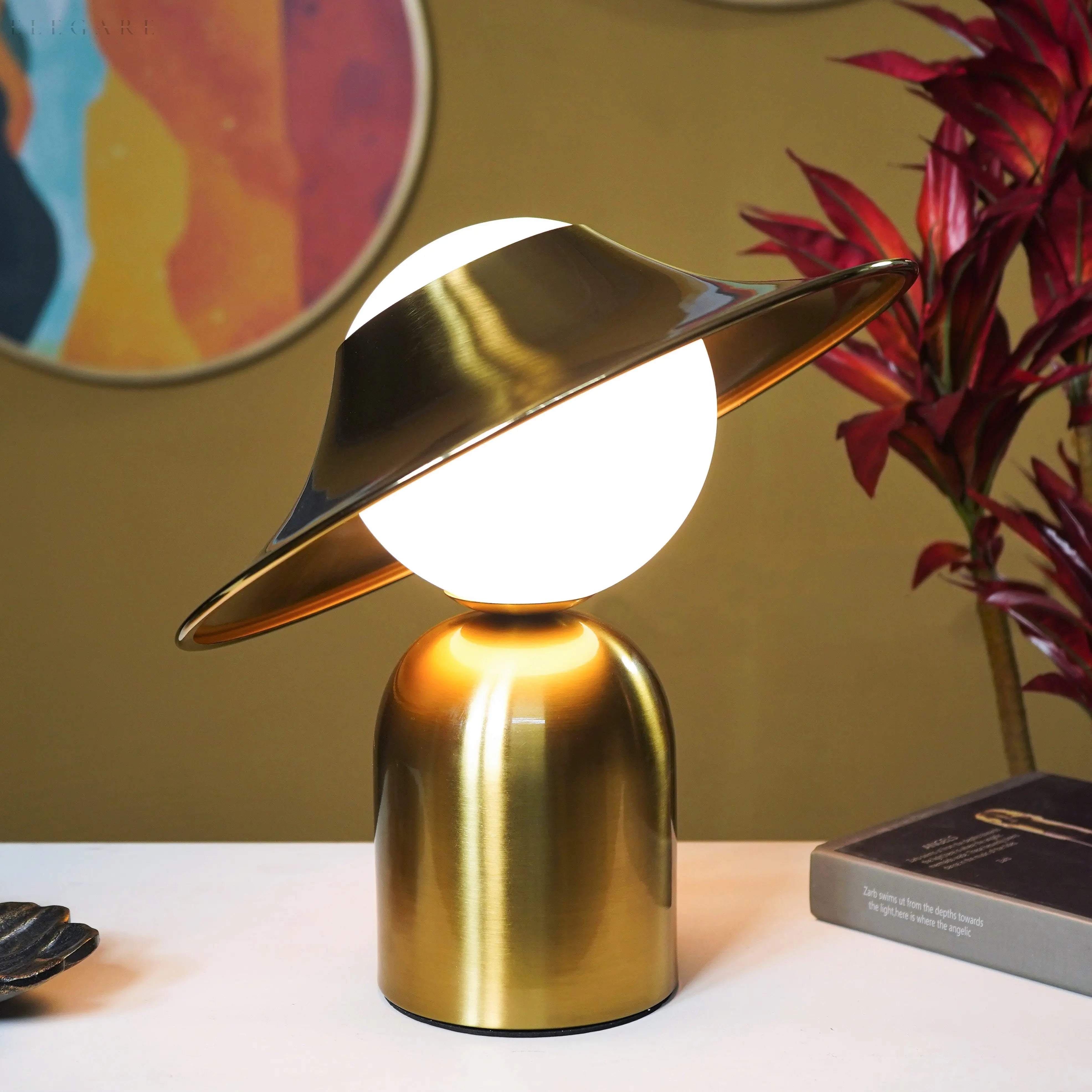 Elegant Gold Table Lamp With LED - Scandinavian Design For Atmospheric Interiors