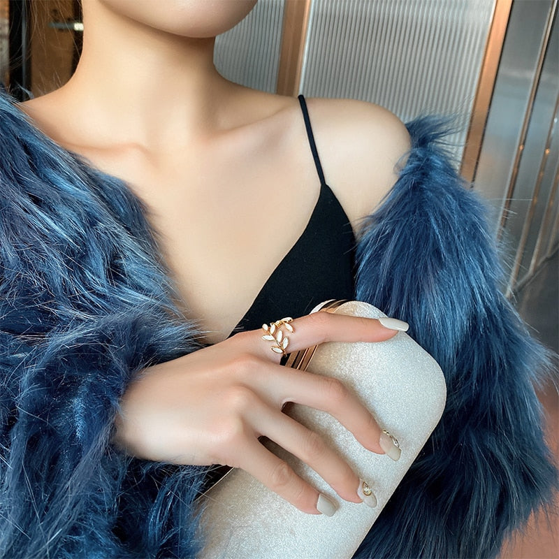 Gold Leaf Ring - Amarille Elegance 