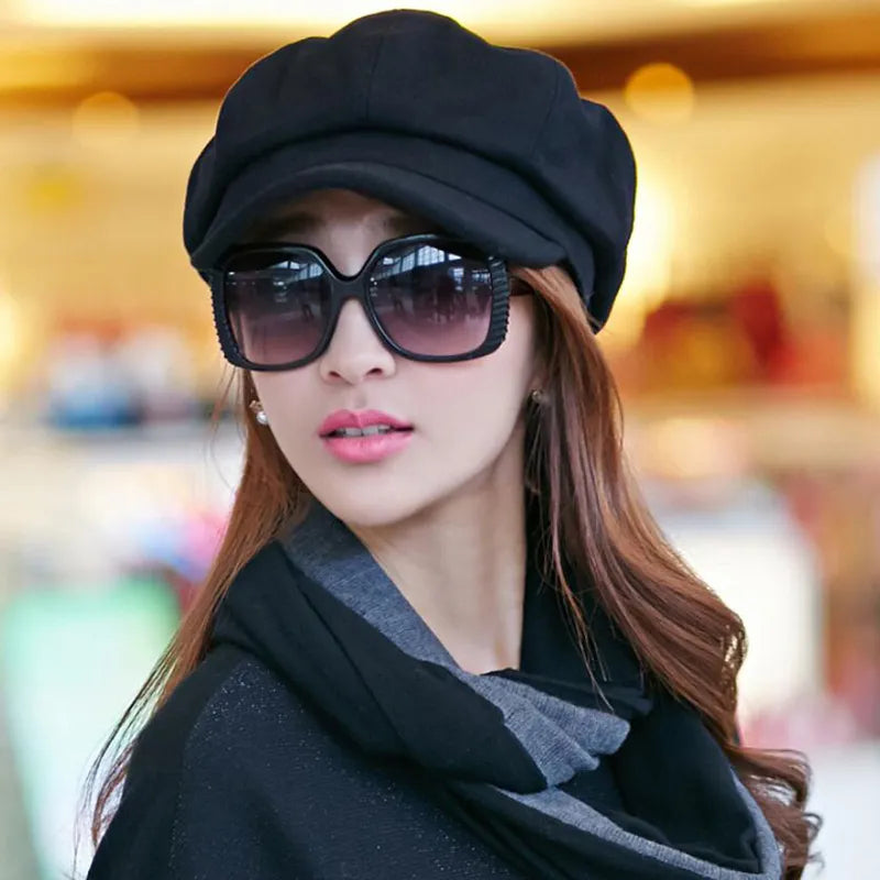 RetroChic Beanie – Vintage Winter Style and Comfort