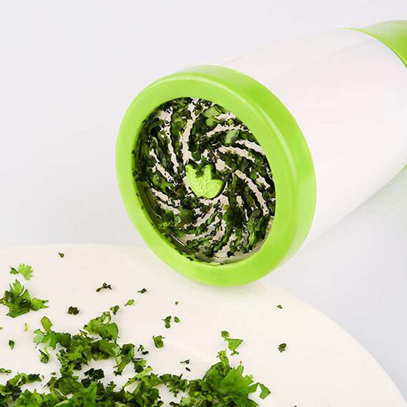 GrindMaster Spice Grinder – Perfect Herbs and Spices