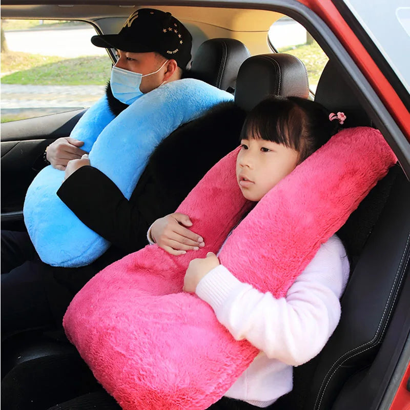 TravelEase – Ergonomic Travel Comfort Pillow for Neck and Shoulders