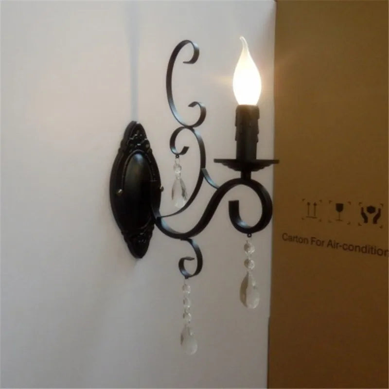 CrystalGlow Vägglampa - Vintage Svart LED Belysning
