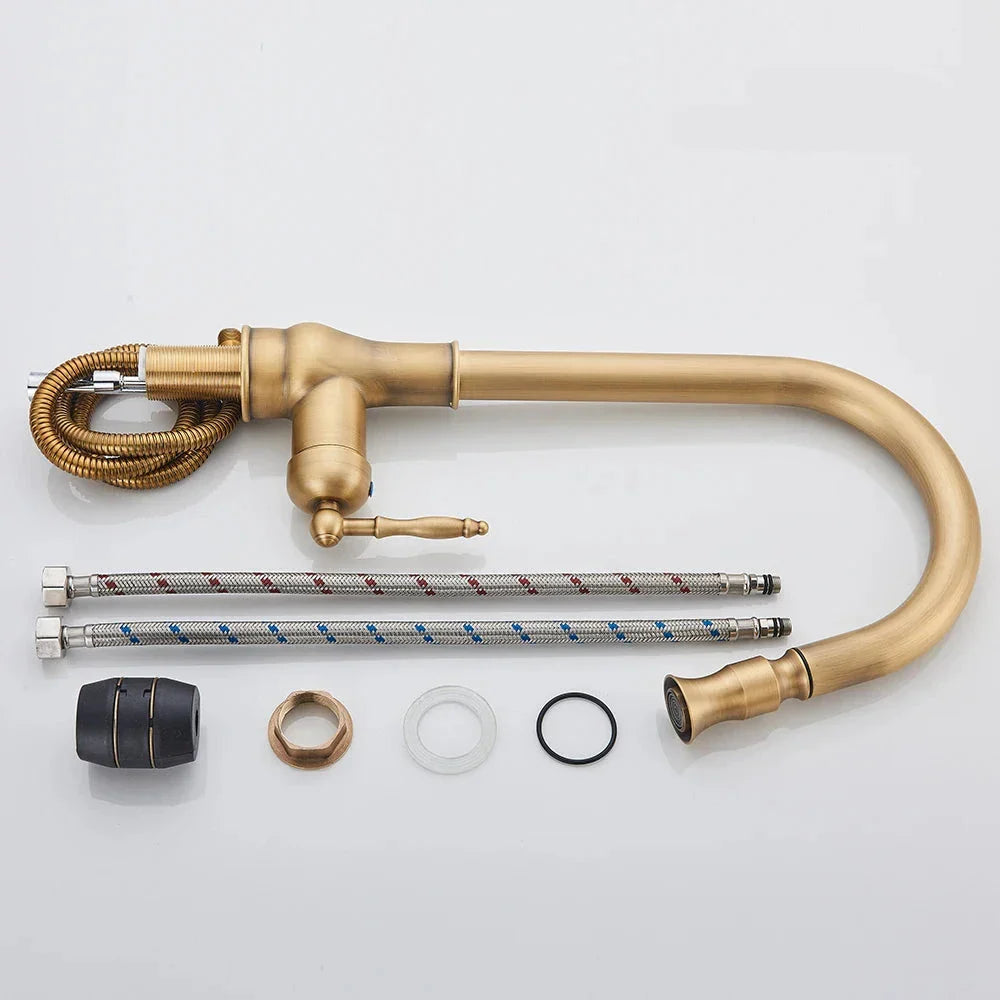 VintageTap – Retro Kitchen Faucet with Brass Finish