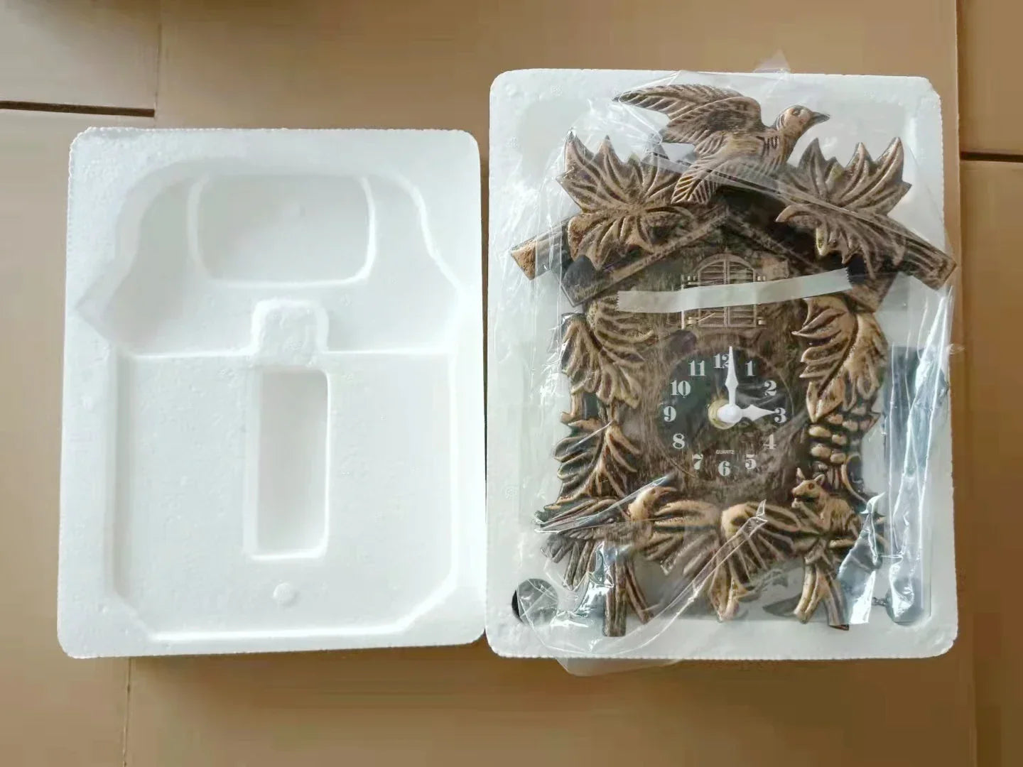 BirdTime Clock – Vintage Cuckoo Clock with Sound