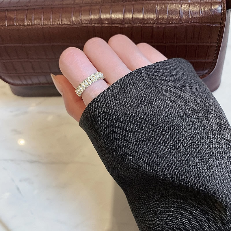 Elegant Guld Ring med Pärla - Martina