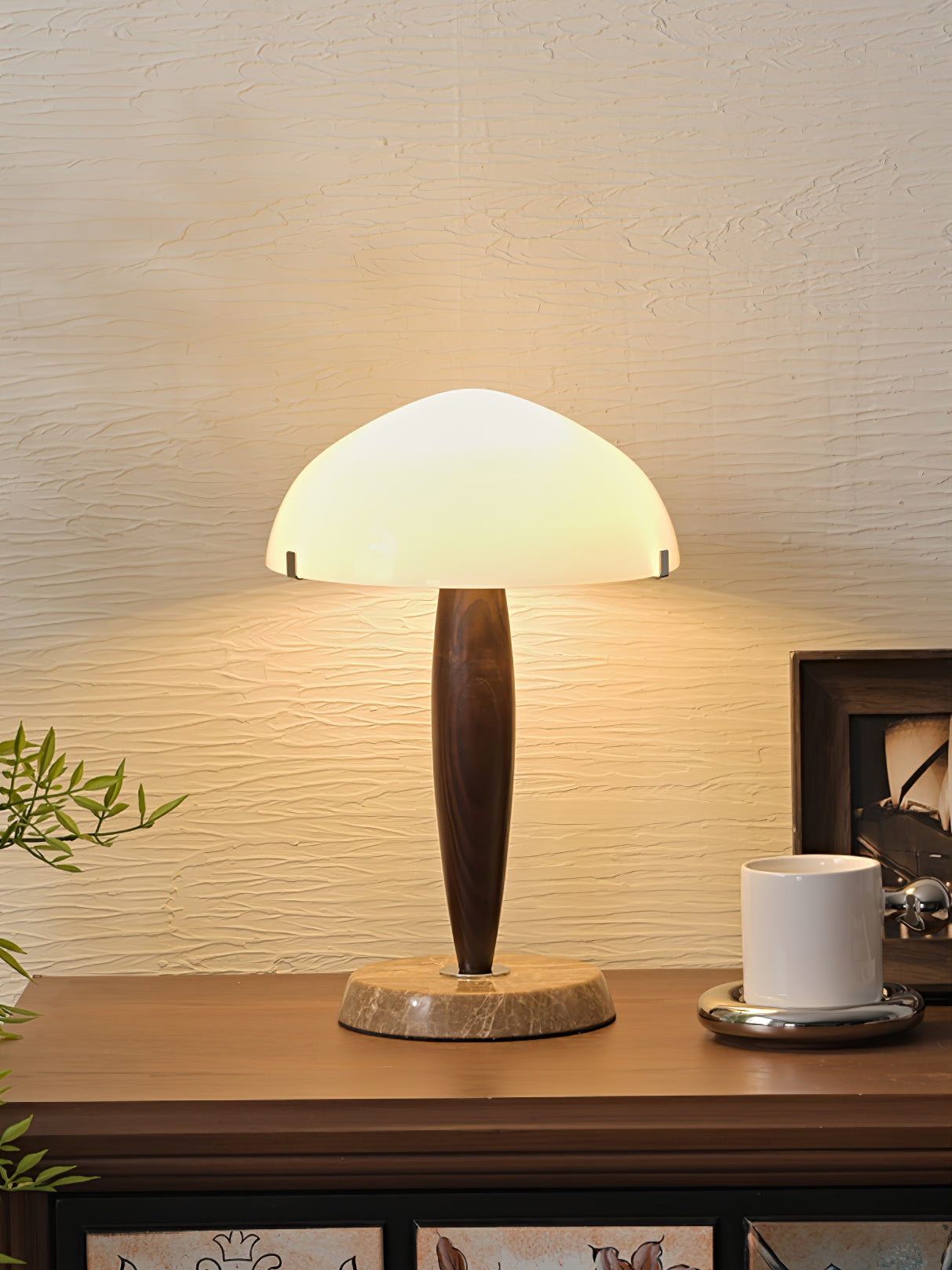 HeritageGlow Table - Tidös Table Lamp with Luxurious Materials