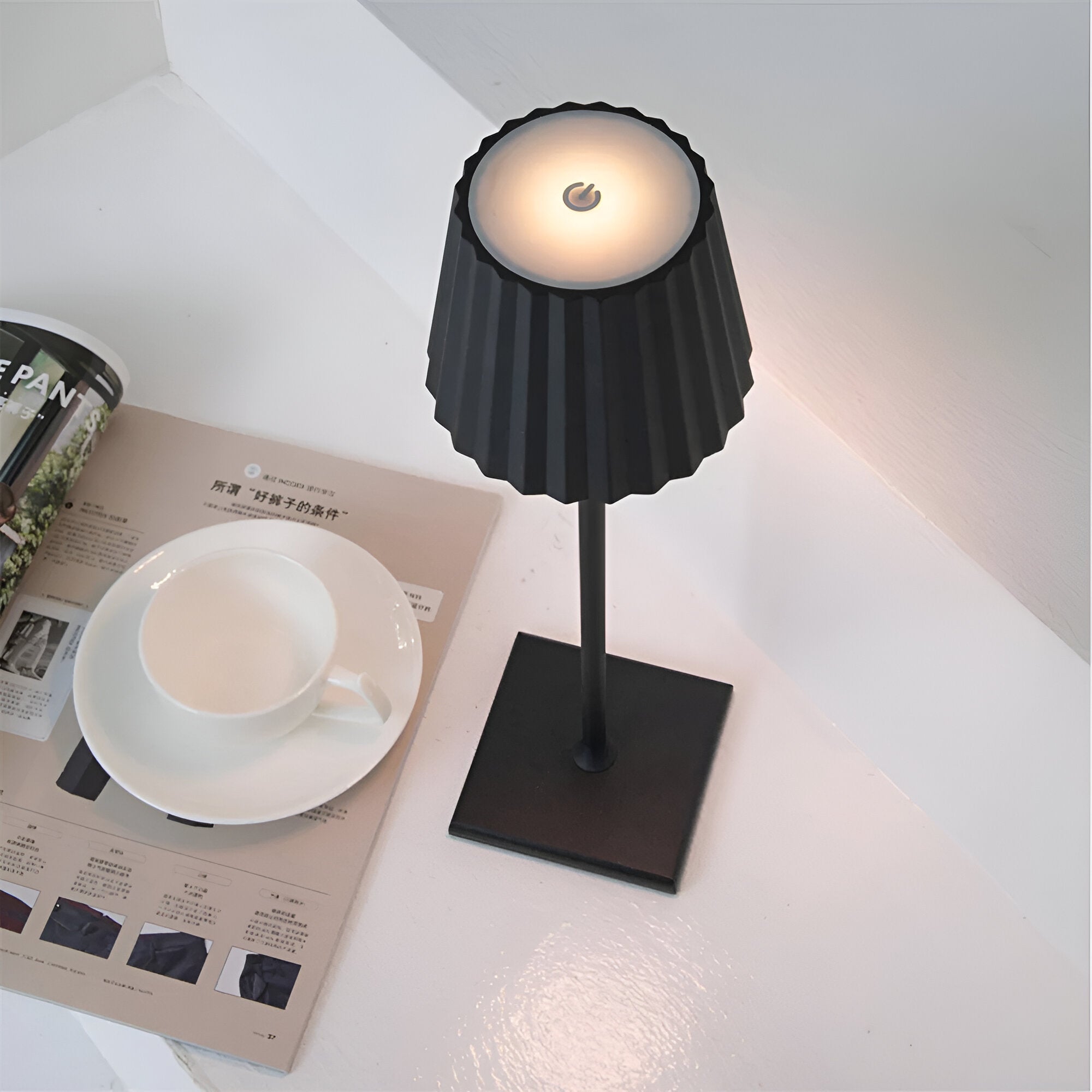 LichtElegant - Stylish Wireless Lamp for the Home