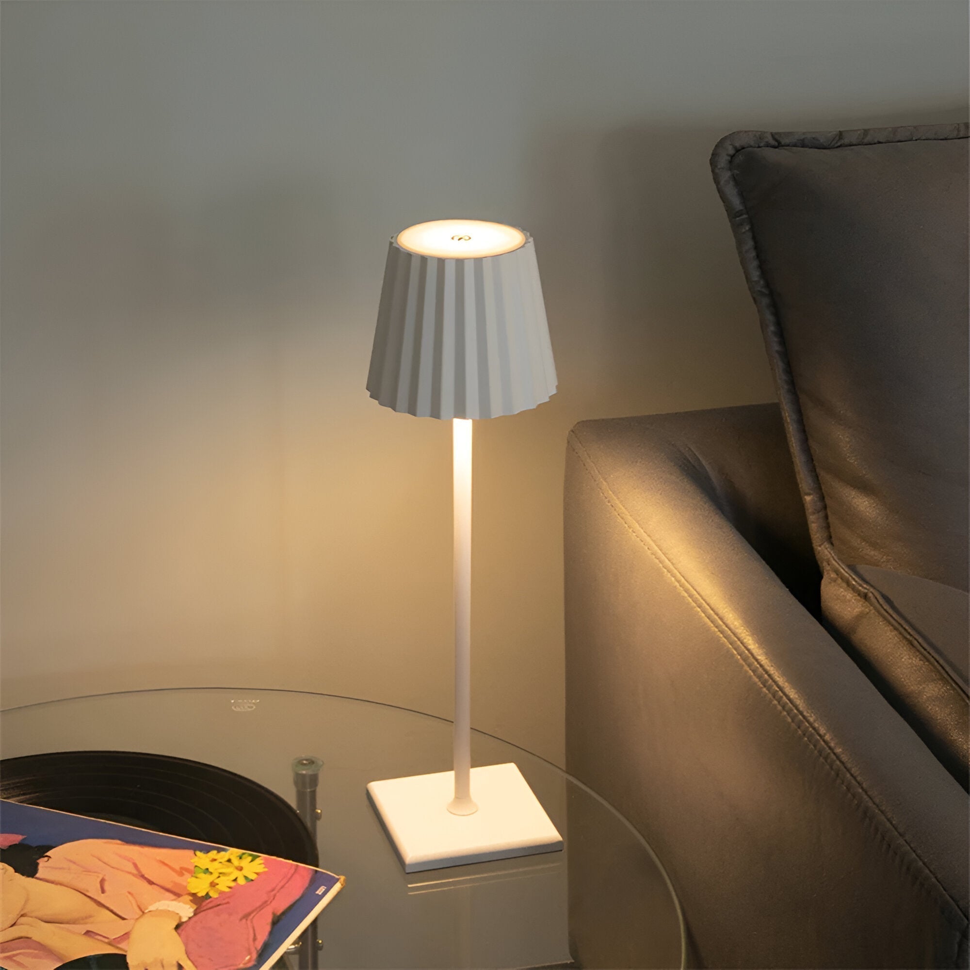 LichtElegant - Stylish Wireless Lamp for the Home