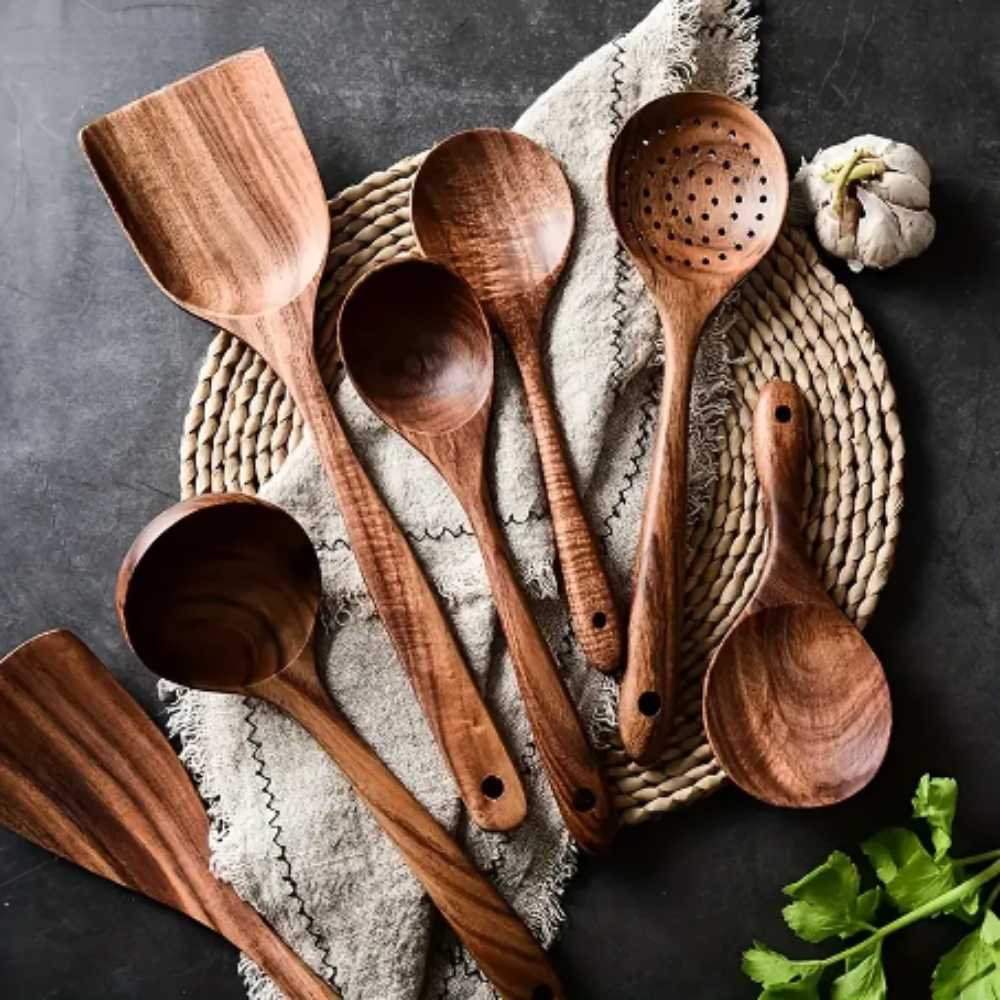 Luxe Wooden Kitchen Utensils Set - For Elegant Cooking Experience