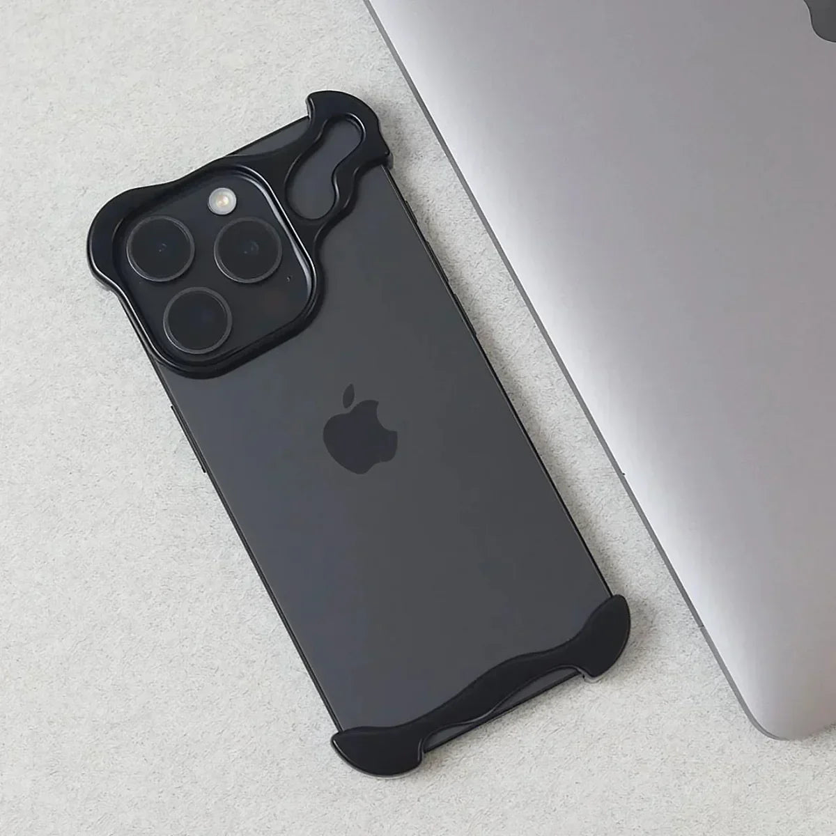 TitanShield Case - Stylish Protection for iPhone Edges
