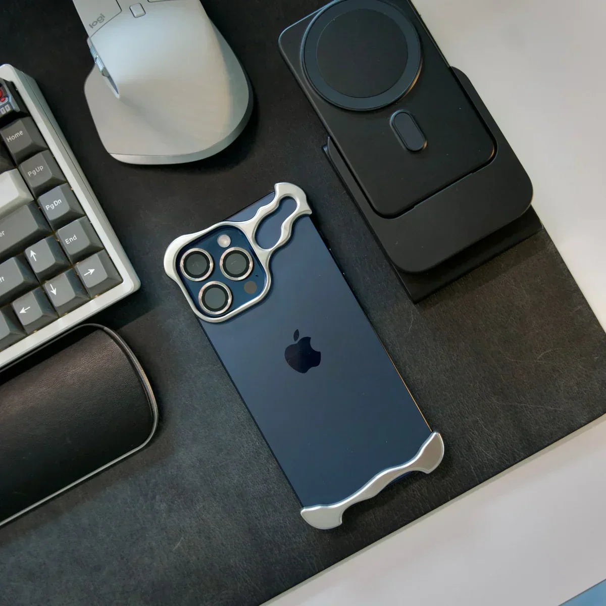 TitanShield Case - Stylish Protection for iPhone Edges