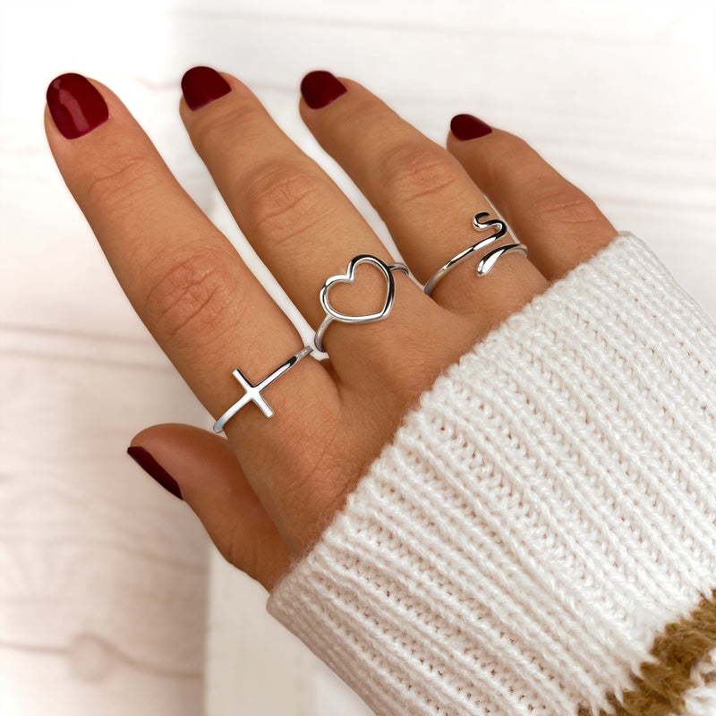 Chic Amélie Ring med Korsdetalj