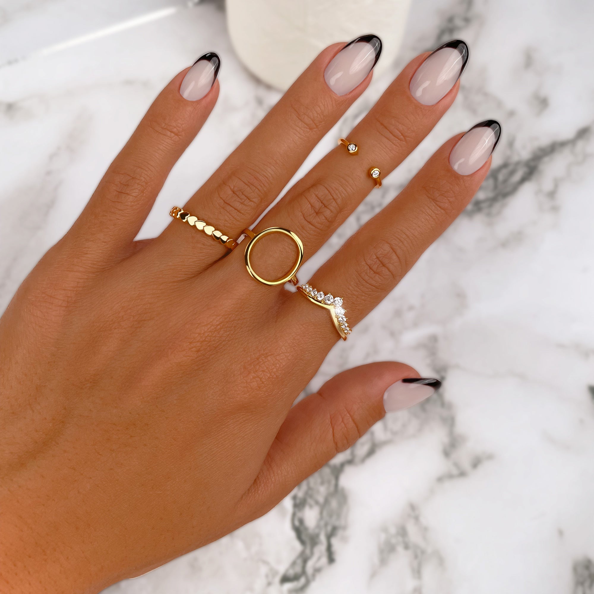 Allegra Zirconia Crown Ring - A Touch of Elegance