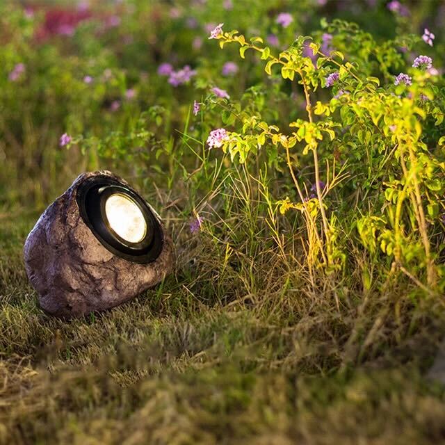 RockyGlow – Sustainable Solar Lamp for the Garden