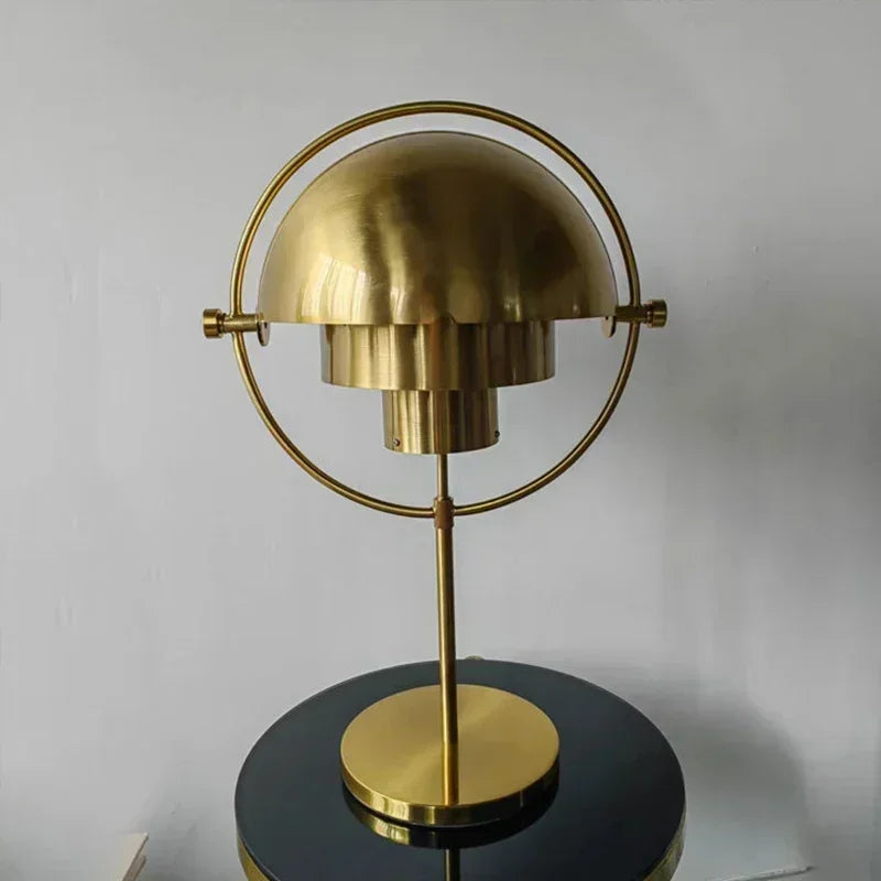 Stylish Glow - Luxurious LED Table Lamp in Black and Gold