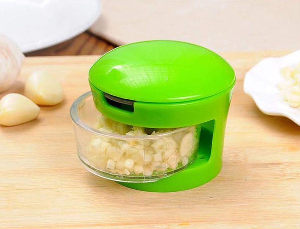 Garlic Press Pro - Compact garlic press with container