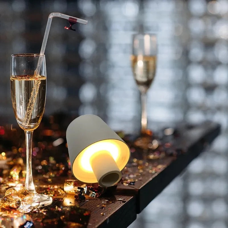 Bottlelight - Trådlös Uppladdningsbar Lampa för Flaskor
