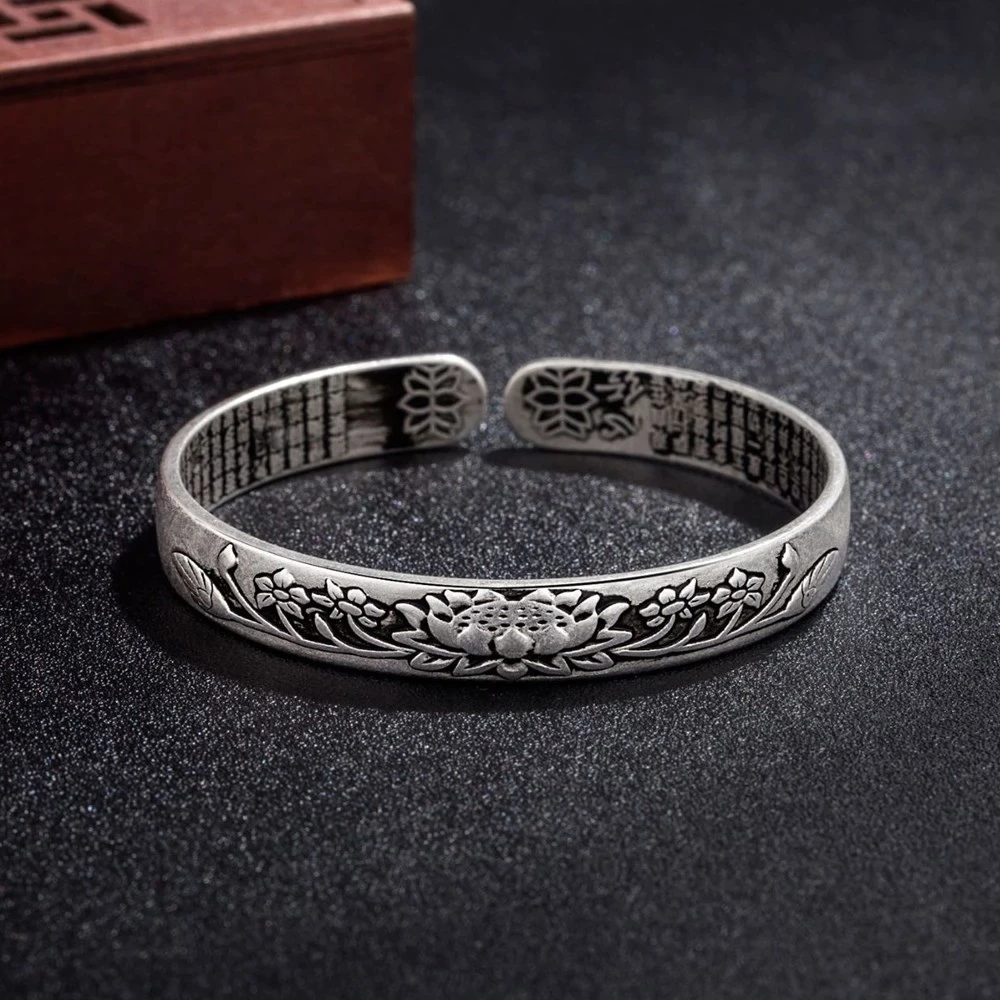 SerenitySilver Bracelet – Stylish Lotus Bracelet