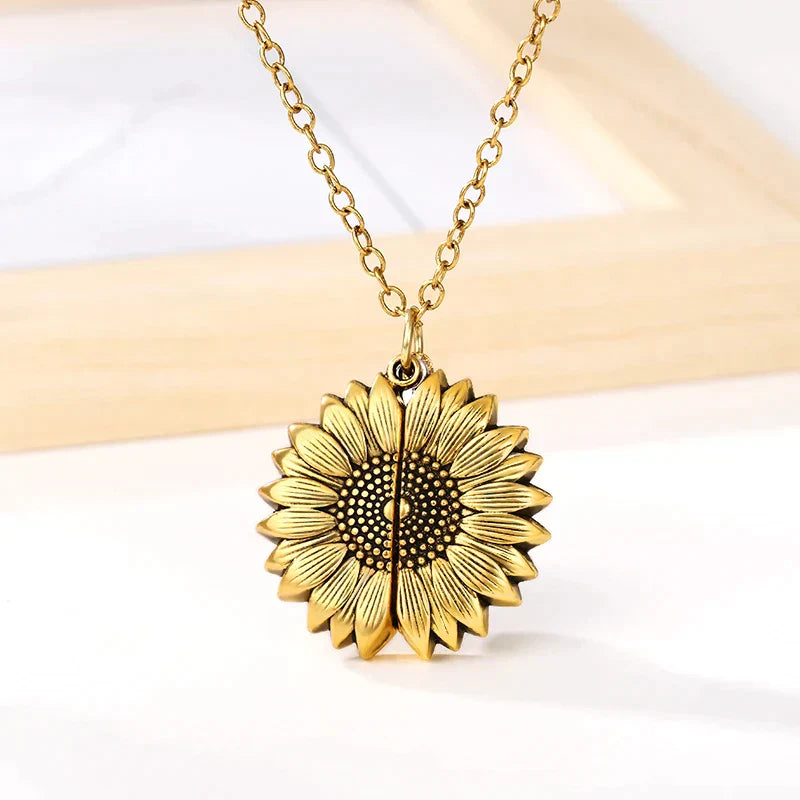 SunBlossom Halsband - Elegant Solros Medaillon