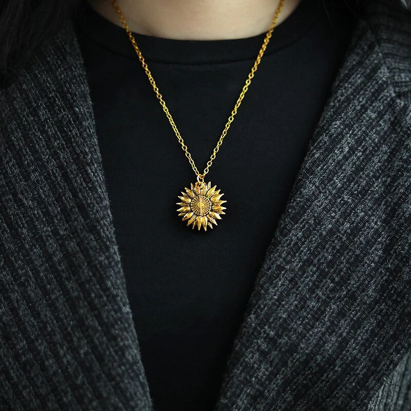 SunBlossom Halsband - Elegant Solros Medaillon