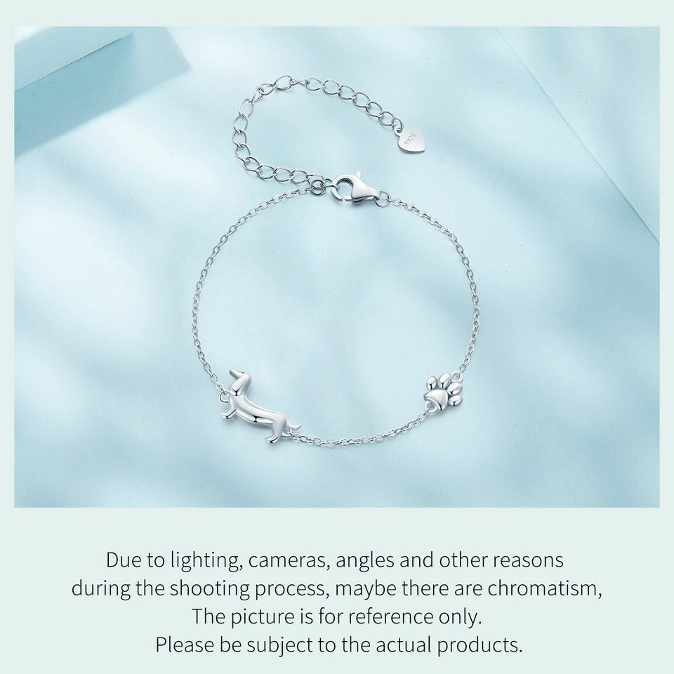 Charming bracelet with cute dachshund pendant