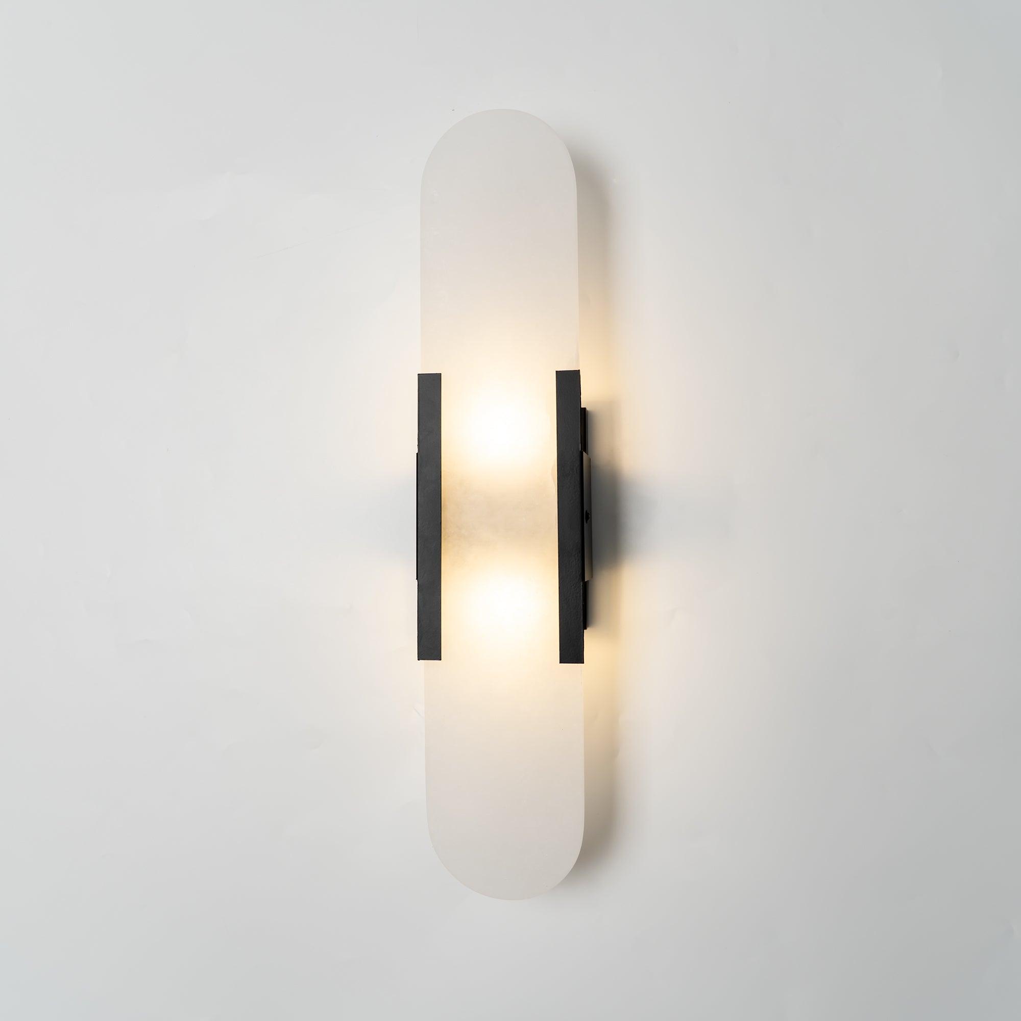 Elegant Melange - Handgjord Alabaster Vägglampa