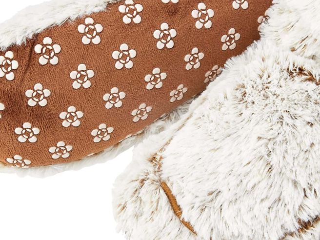 CozySteps – Luxurious Slippers for Winter Comfort