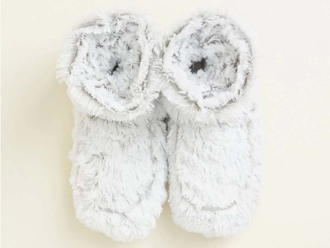 CozySteps – Luxurious Slippers for Winter Comfort