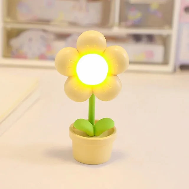 BloomLite – Atmospheric Floral Table Lamp with Soft LED Lighting