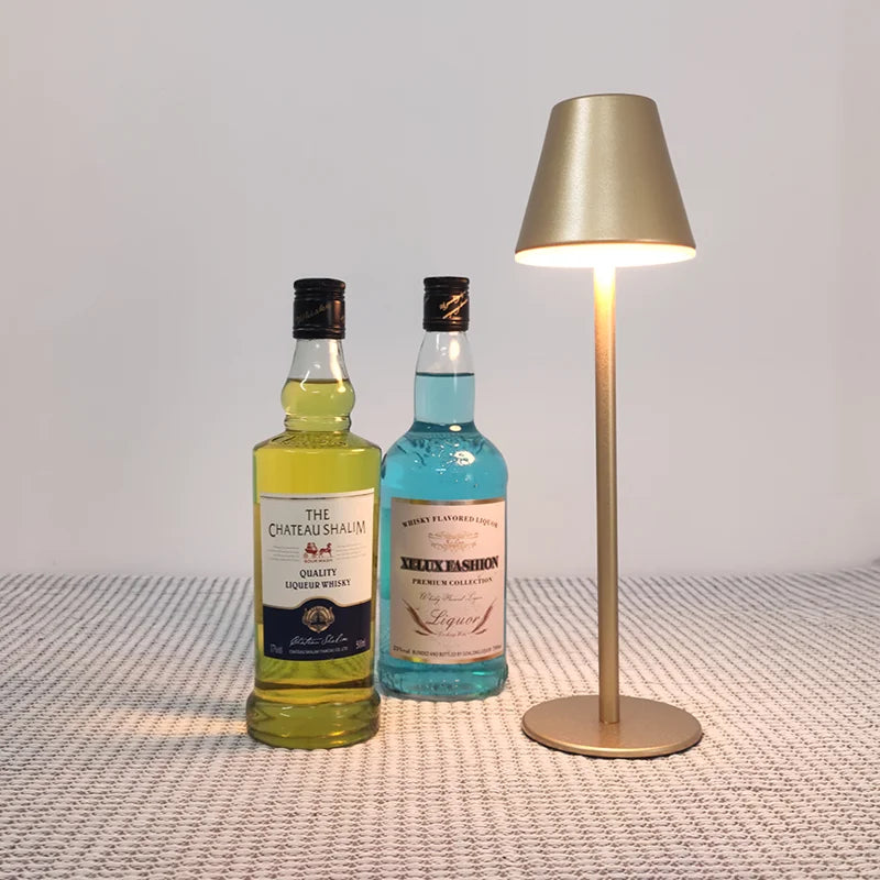 LumiFlex Wireless Desk Lamp - Elegant Lighting with Rechargeable Battery