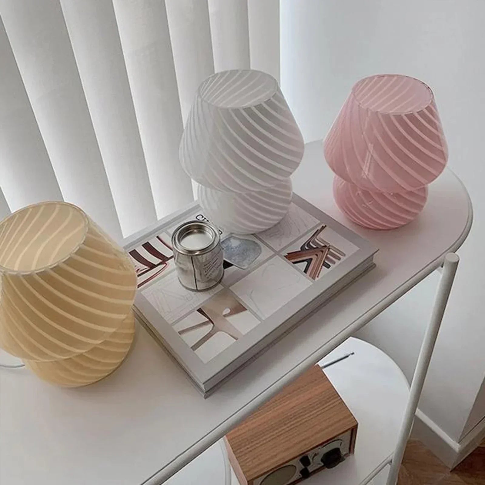 Luxurious Murano Glass Table Lamp - Elegant and Unique