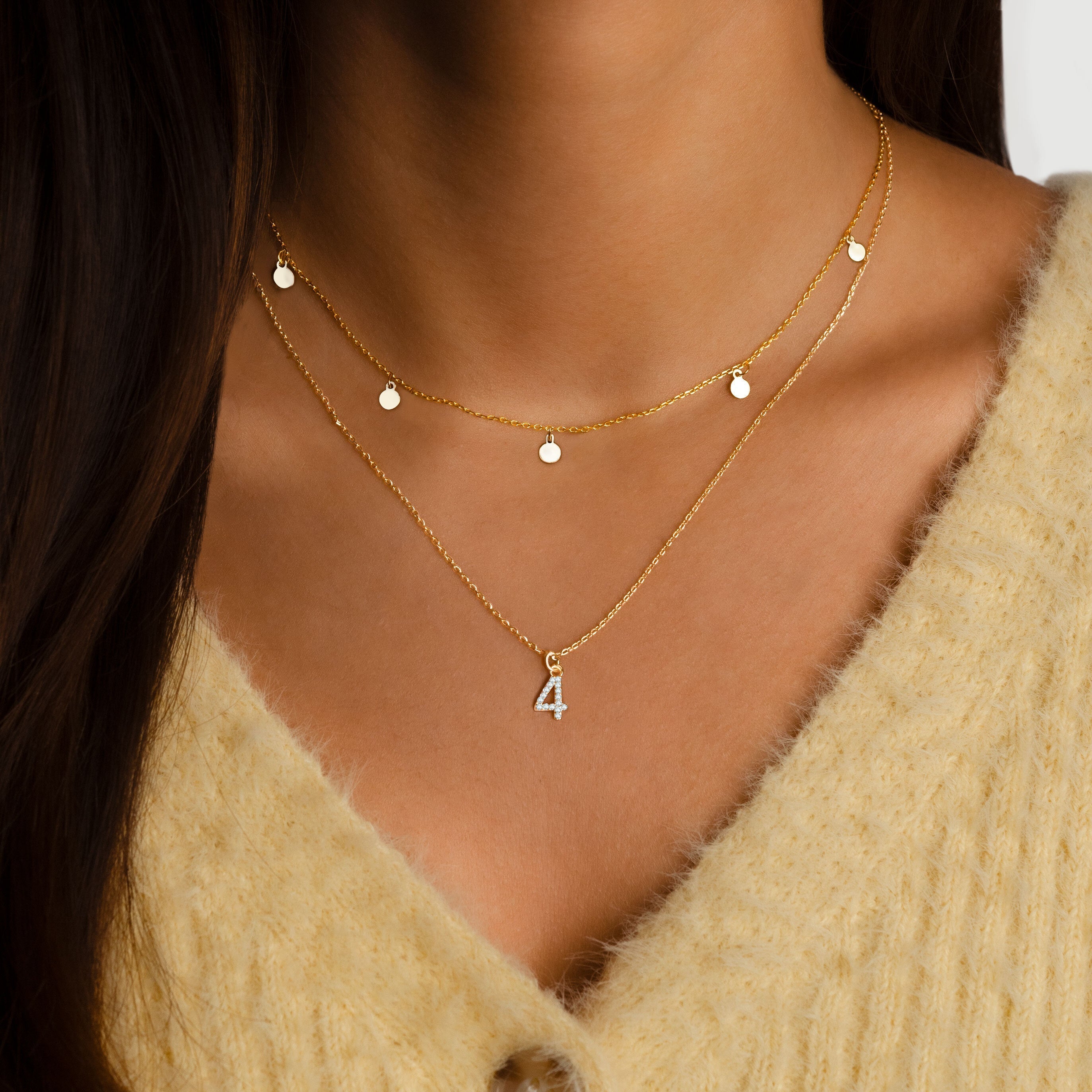 Elegant Aylin Necklace with Charming Small Circles