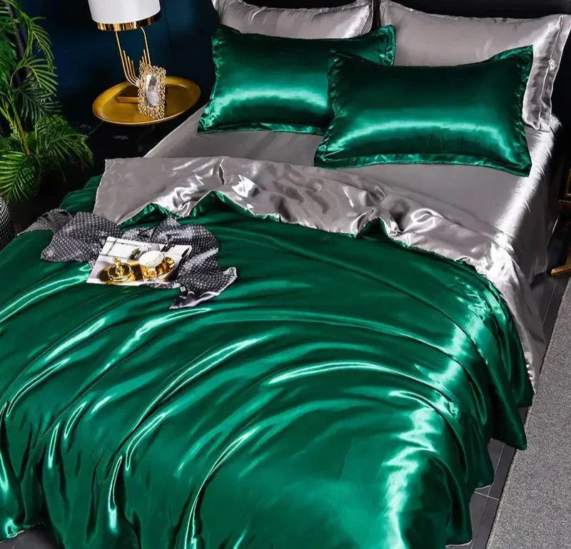 SatinLuxe Bedspread - Luxurious Satin Bedding for Your Bedroom