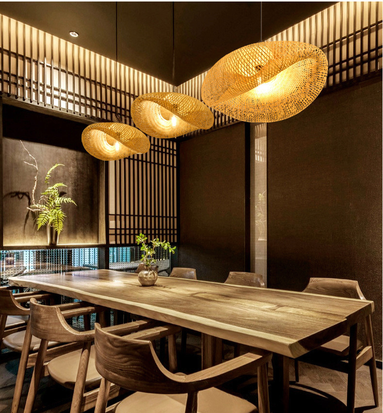 BambooLife Ceiling Lamp - Handwoven Bamboo Shade for a Warm Interior