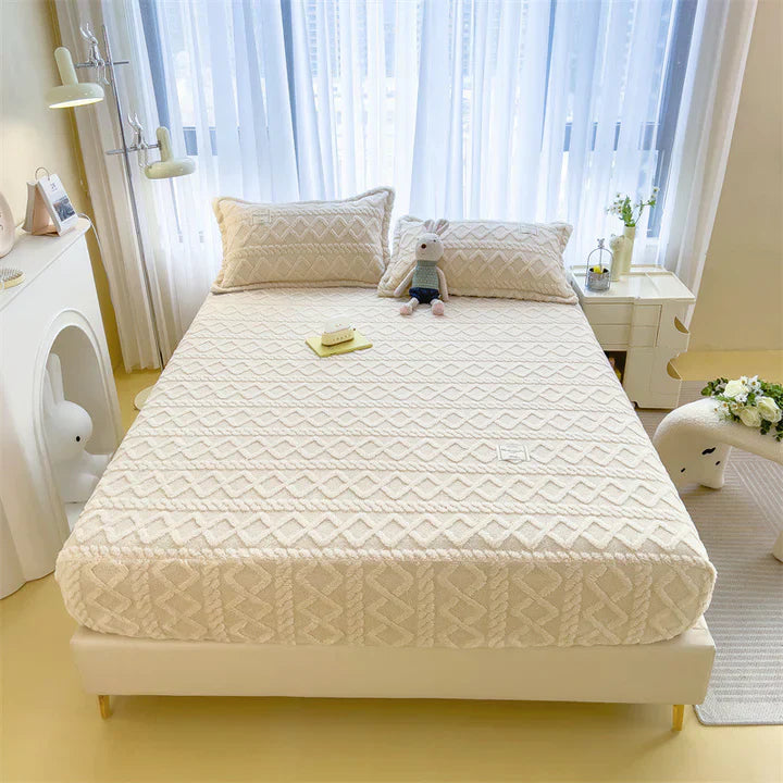 LuxeLoom Duvet - Luxurious Fleece Duvet for Ultimate Warmth and Comfort