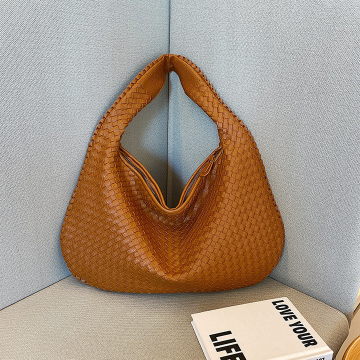 BohoCarry – Stylish Woven Bag for Women