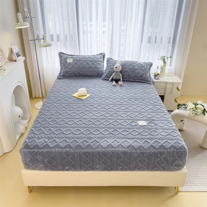 LuxeLoom Duvet - Luxurious Fleece Duvet for Ultimate Warmth and Comfort