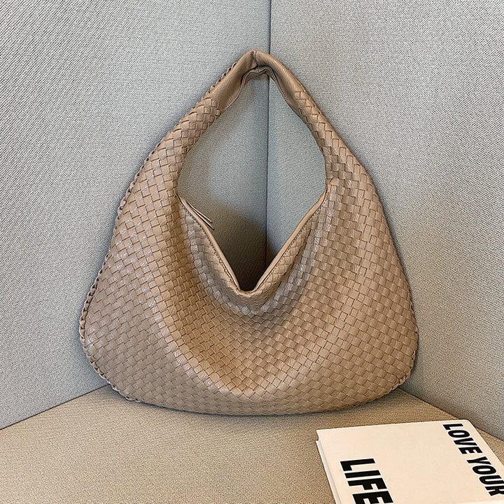 BohoCarry – Stylish Woven Bag for Women