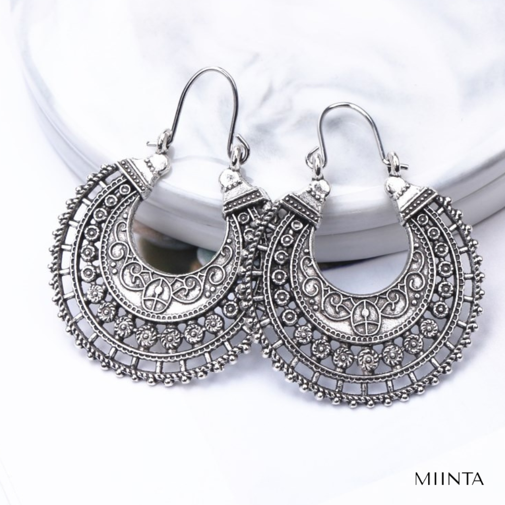 Elegant Tibetan filigree earrings made of high-quality genuine silver!